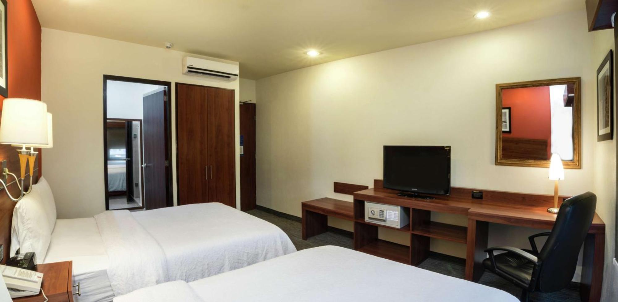 Hampton By Hilton San Juan Del Rio Hotel Exterior foto